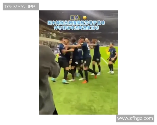 璀璨足球明星夜灯摆件点亮你的家居生活，尽享运动魅力与温馨氛围